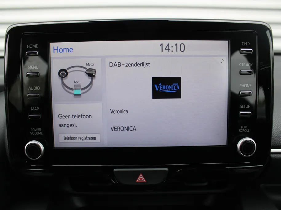 Mazda 2 Hybrid 1.5 Agile | Comfort pakket | Trekhaak | CarPlay | Camera | Stuur-/stoelverwarming | Cruise adapt. | 15' LM |