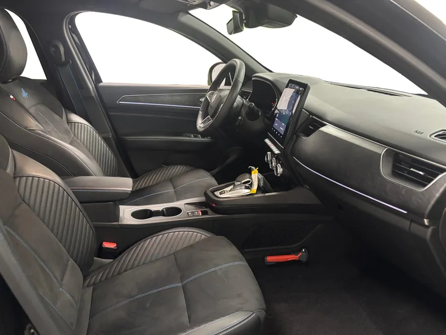 Renault Arkana 1.6 E-Tech Hybrid 145 R.S. Line | Panoramadak | Adaptive Cruise Control | Climate Control | Apple Carplay / Android auto | Camera | treeplanken | elektrisch verstelbare stoel |