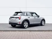 MINI Cooper 5-deurs Cooper C Essential