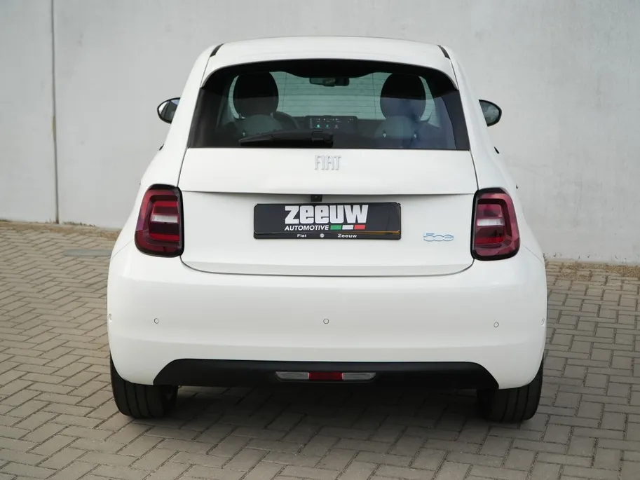 Fiat 500e La Prima by Bocelli 42 kWh | JBL | Winter | Pano | 17′ VERKOCHT