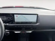 Kia EV2 Plus 42.2 kWh 3.000,- Inruilkorting | Privacy Glass | 18' lichtmetalen velgen | Warmtewerend glas rondom | Draadloze oplader voor smartphone