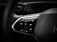 Volkswagen ID.7 Pro Business 286pk 77 kWh · SOH 97,2% · 360 Camera · Head-Up · Alarm · Elek. Trekhaak · Keyless · Elek. Voorstoelen · 20'' Inch · Gratis onderhoud & APK t/m 30-01-2030 · EXTRA INRUILKORTING ·
