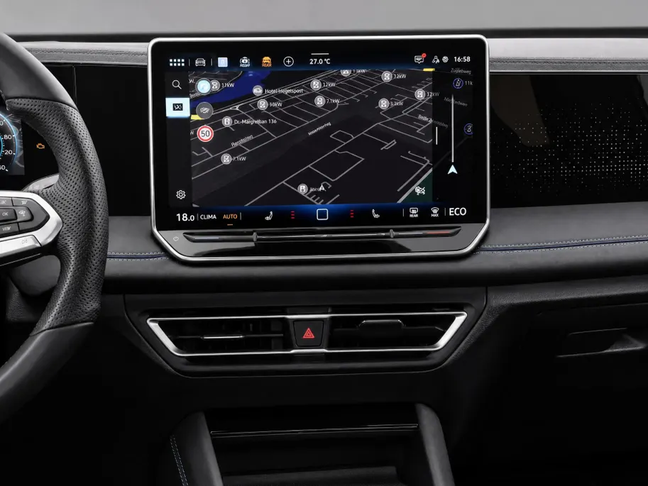 Volkswagen Tiguan 1.5 eHybrid 272pk DSG R-Line Business · Trekhaak · Panoramadak · Dodehoeksensoren · Apple/Android Car Play · Camera · Garantie t/m 23-08-2028 of 100.000km
