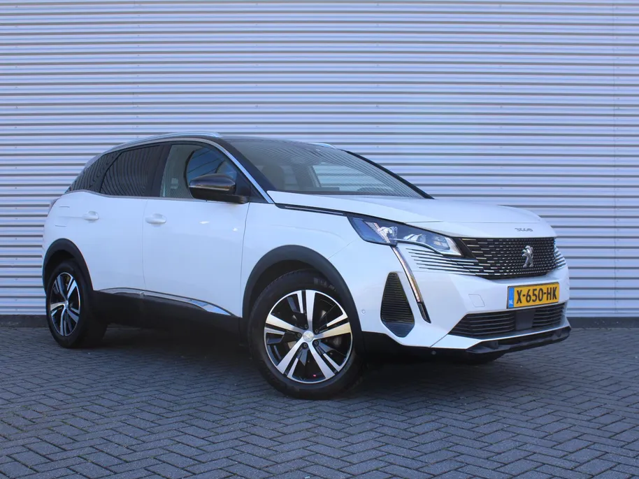 Peugeot 3008 1.2 PureTech GT | Trekhaak | Stoelverwarming | Cruise adapt. | Camera | Dodehoek detectie | 18' LM | Navi | Clima |