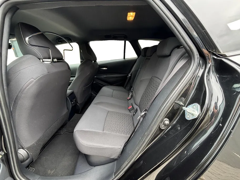 Toyota Corolla Touring Sports 2.0 Hybrid Business Plus | ACHTERUITRIJ CAMMERA | ADAPTIVE CRUISECONTROLE | NAVIGATIE | HYBRIDE |