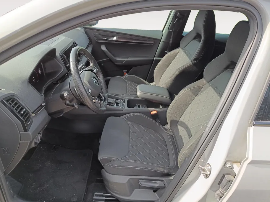 Škoda Karoq 1.5 TSI ACT Sportline Business | Apple Carplay/Android Auto | Elektrische achterklep | Airco (automatisch)