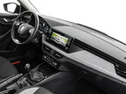 Škoda Kamiq 1.0 TSI 115pk Selection · Apple/Android Car Play · P-Sensoren · Cruise Control · DAB · 16'' Inch · Garantie t/m 18-06-2028 of 100.000km