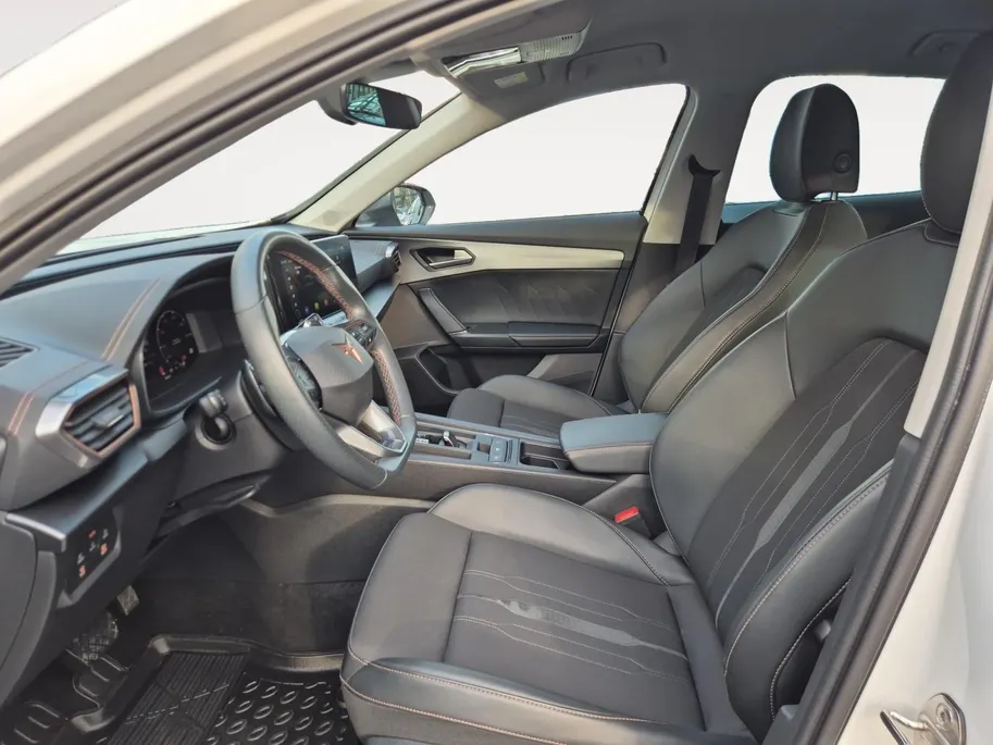 CUPRA Formentor 1.4 e-Hybrid Business | Cruise Control | Climate Control | Stoelverwarming | Stuurverwarming | Parkeersensor | Trekhaak |