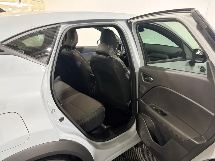 Renault Captur 160PK E-Tech full hybrid Techno Automaat | 1ste Eigenaar | Google Built-In | Camera | Digitale Cockpit | Apple Carplay/Android Auto | Parkeersensoren | Cruise Control Adaptief | Climate Control | Licht & Regen Sensor |