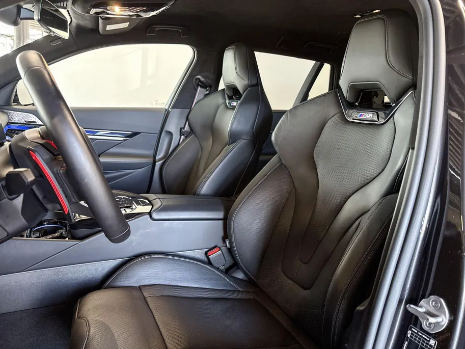 BMW M5 Touring M Drive Professional