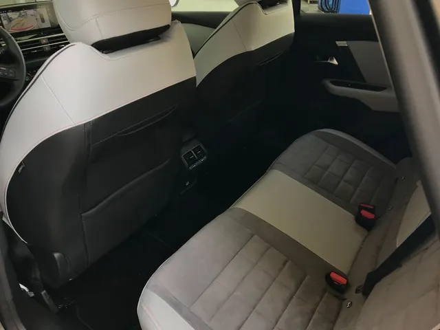 Citroen C4 1.2 Hybrid 145pk Max