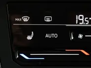 Volkswagen Polo 1.0 TSI 95pk DSG Style · Apple/Android Car Play · Matrix LED · Stoelverwarming · ACC · Sfeerverlichting · Elek. Inklapbare Spiegels ·