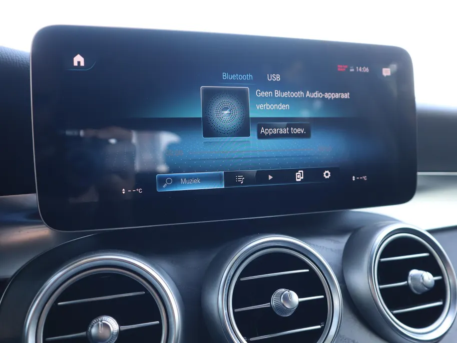 Mercedes-Benz GLC 300e 4MATIC Premium l Trekhaak l Nightpakket l Carplay