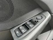 BMW 1 Serie 116i Introduction Edition Navi , parkeersensoren , climate , cruise , tel , lm velgen .
