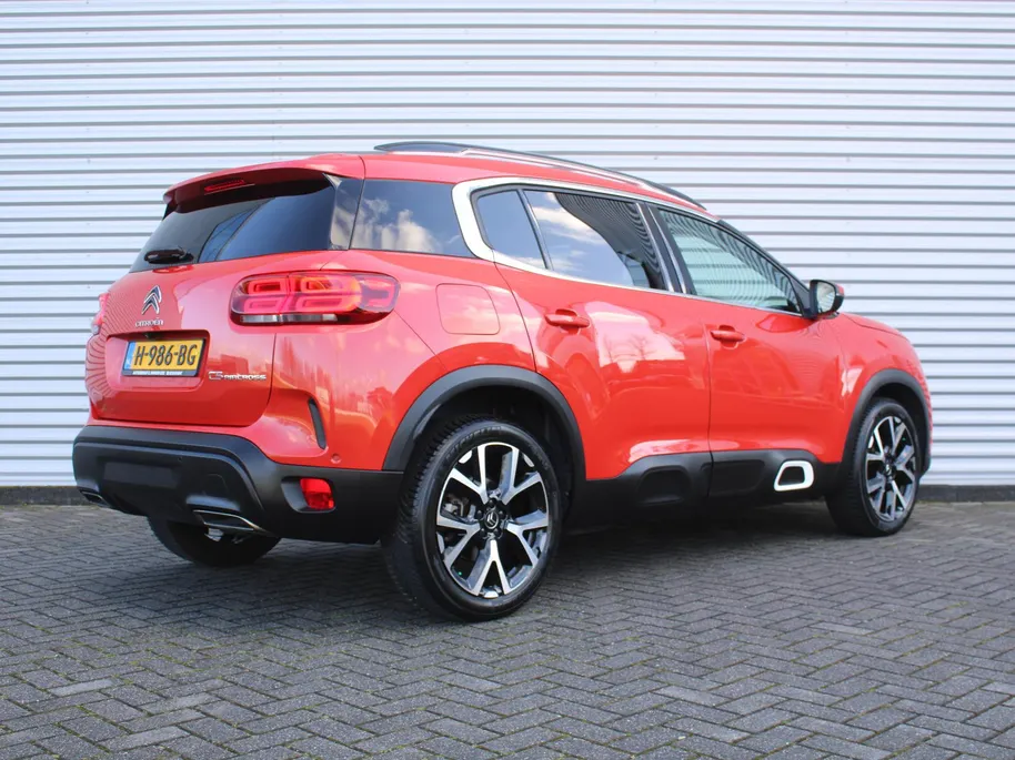Citroën C5 Aircross 1.6 PureTech Shine | 180PK | Panoramadak | 360° Camera | Dodehoek detectie | Stoelverwarming | Elek. stoelverstelling + achterklep | 19' LM |