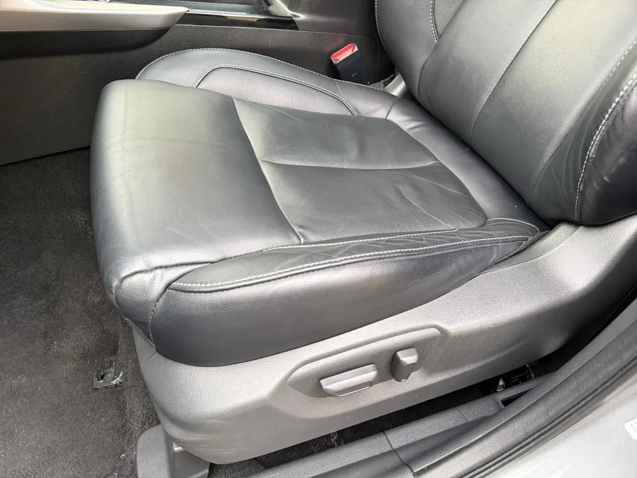 Mitsubishi Eclipse Cross Instyle | Pano dak | 360 Graden camera | Stoelverwarming voor en achter | Lederen stoelbekleding | Navigatie |