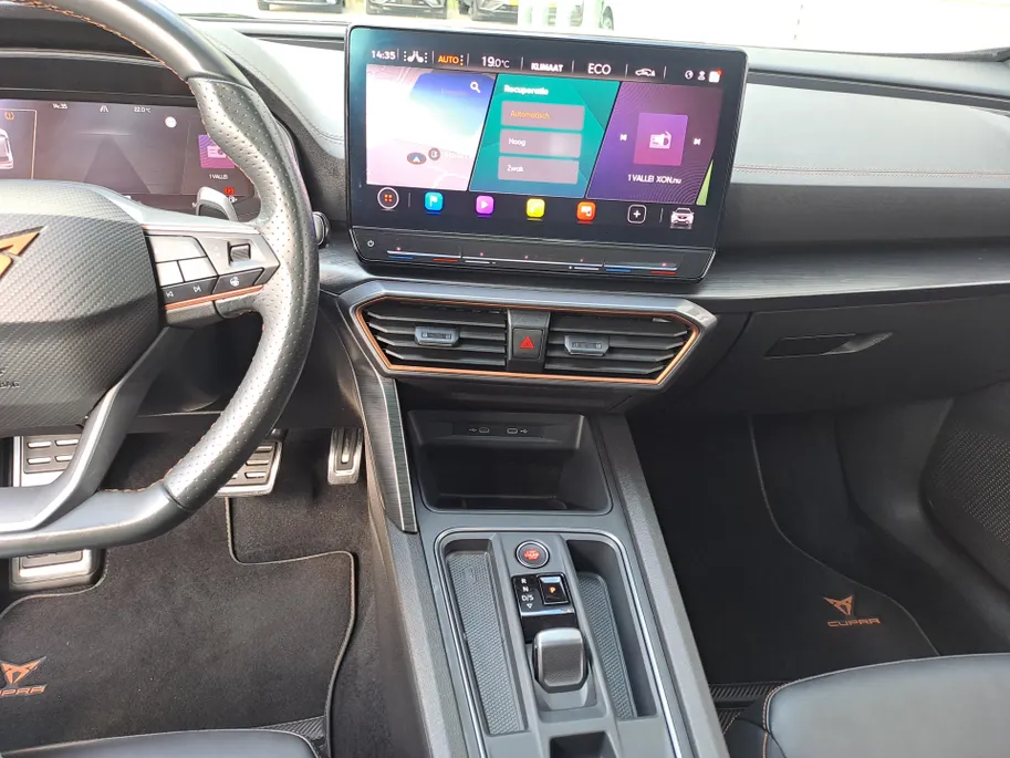 CUPRA Formentor 1.4 e-Hybrid VZ Copper Edition | Voorstoelen verwarmd | Automaat | ECC | Navi | Leer | Stuur verwarmd | Apple Carplay/Android Auto | Cruise control adaptief | SOH 93,6%