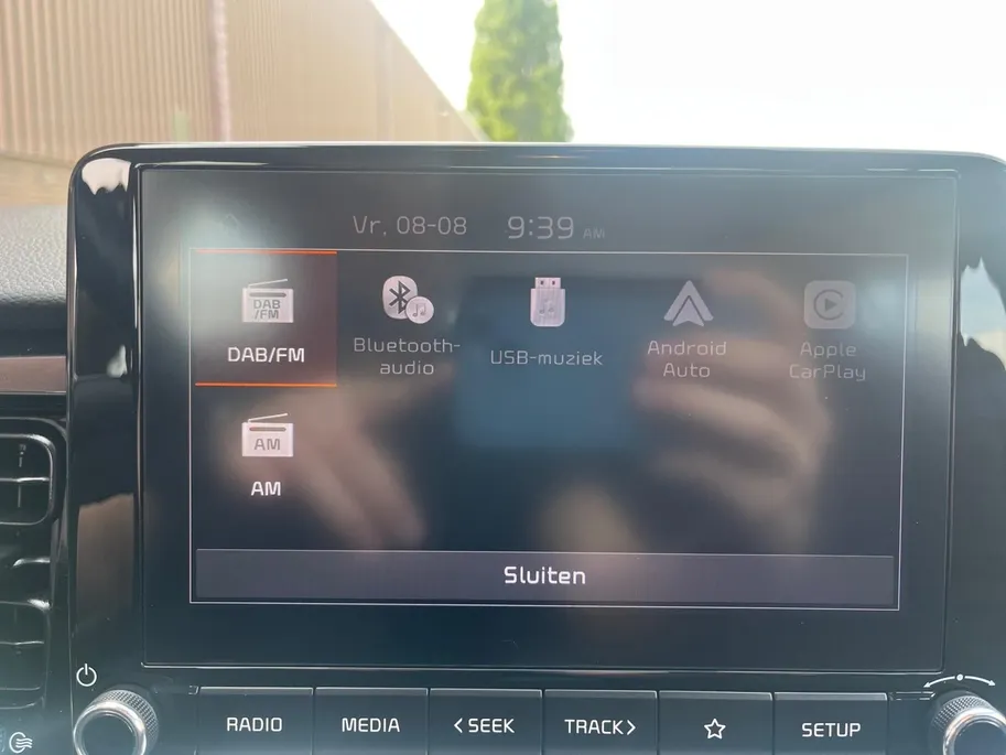 Kia Stonic 1.0i Turbo DynamicLine Automaat |  Two-tone lak | Apple Carplay / Android Auto | Airco |  Elektrische ramen | Camera | Parkeersensoren | Lichtmetalen velgen |