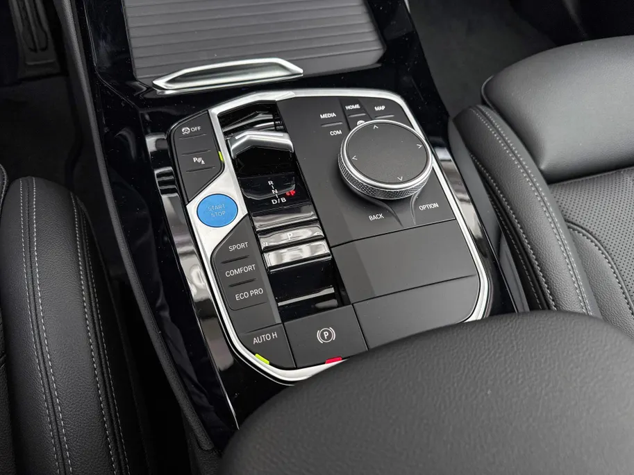 BMW iX3 Executive 80 kWh