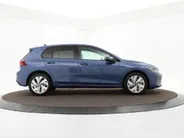 Volkswagen Golf Life Edition 1.5 eHybrid 204 PK 6 versn. DSG · Achteruitrijcamera · Draadloze telefoonlader · Comfort pakket ·