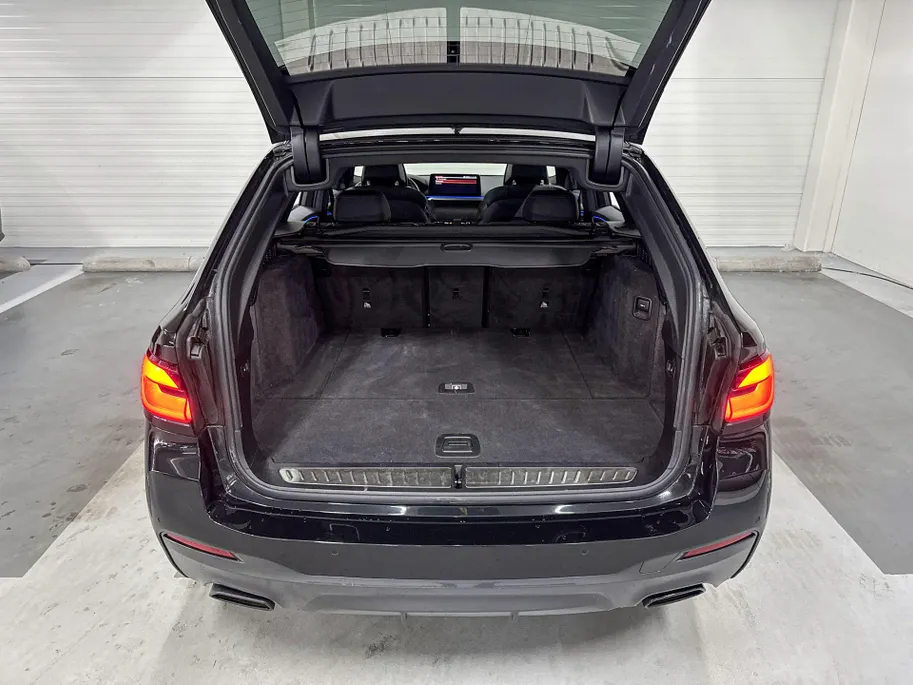 BMW 5 Serie Touring 540i xDrive High Executive