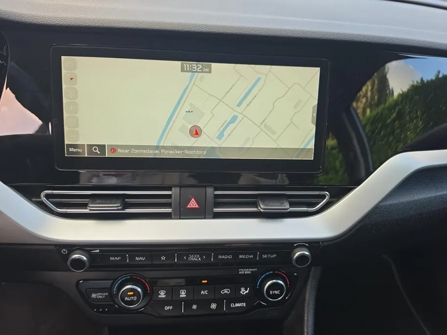 Kia Niro 1.6 GDi Hybrid DynamicLine | Navigatie | Climate control | Cruise control | Trekhaak | Parkeer sensoren | Parkeer camera