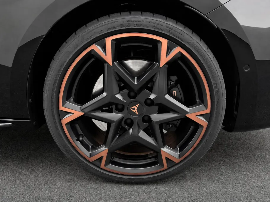 CUPRA Leon 1.5 TSI e-Hybrid VZ Performance 272PK Intelligent Drive l Panoramadak l Sennheizer Audiol HERWAARDERING € 4.000,-