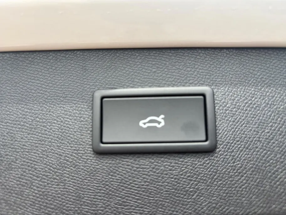 CUPRA Formentor 1.5 TSI e-Hybrid Business *NIEUW*Navi+Camera*Schuif/kanteldak*Adapt Cruise Control*Winter Pack*Trekhaak*Elekt.achterklep*Vol opties!