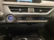 Lexus UX 250 HYBRID | FIRST EDITION | TREKHAAK | NL-AUTO |