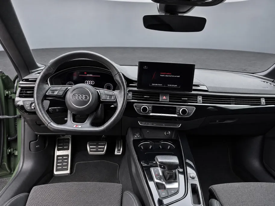 Audi A5 Sportback 35 TFSI 150PK S edition Competition · Camera · Trekhaak · Drive select