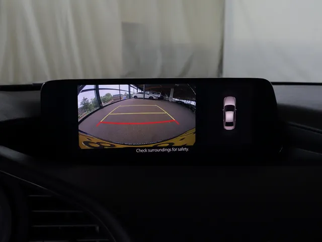 Mazda 3 2.0 e-SA-G Exclusive-line | Head-Up display | Camera