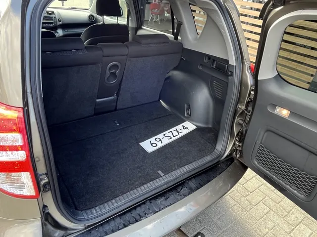 Toyota RAV4 2.0 VVTi Dynamic 2WD | Trekhaak
