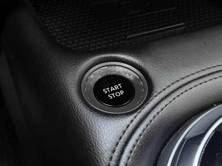 Nissan Juke 1.6 Hybrid N-Connecta | Achteruitijcamera | Parkeersensoren voor- en achter | Climate control | Navi | Apple/Android Carplay | Keyless entry/start | Digital dashboard | LMV
