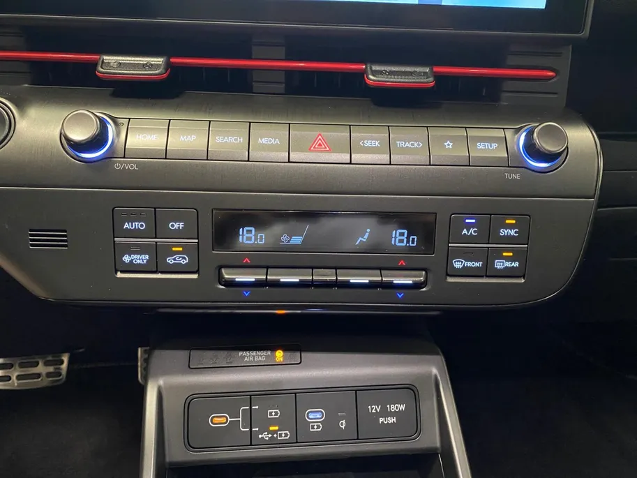 Hyundai Kona Electric 64.8 KWH | N-LINE BUSINESS | ZWARTE LOGO'S |