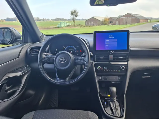 Toyota Yaris Cross 1.5 Hybrid 130 Dynamic PDC V+A | NAVI | rijklaarprijs !!