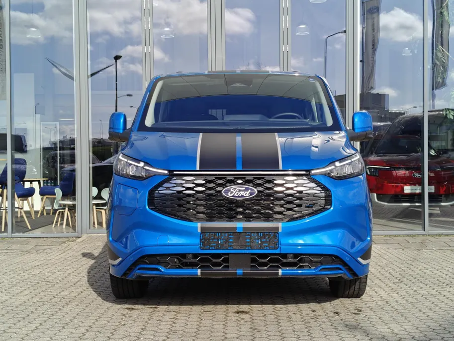 Ford Tourneo Custom E-Tourneo 340 L1H1 Sport 65 kWh - 8 PERSOONS - FULL OPTION - PANORAMADAK - ELEK. ZIJ SCHUIFDEUREN - TREKHAAK
