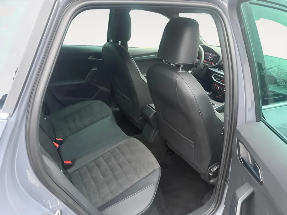 SEAT Arona 1.0 EcoTSI Style Business Connect | Camera | Apple Carplay/Android Auto | Cruise Control | Keyless | Climate Control |