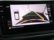 Volkswagen Tiguan 1.4 TSI eHybrid 245pk DSG R-Line Business · Camera · Inklap. Trekhaak · Dodehoeksensor · Parkeer Assistent · Stuur- & Stoelverwarming · 19'Velgen ·