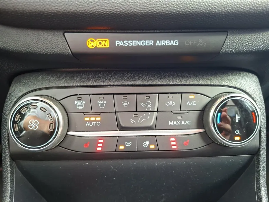 Ford Fiesta 1.0 EcoBoost Hybrid ST-Line | NL-Auto | 1e Eigenaar | Dealeronderhouden | Winterpack | Privacy Glass | Climate Control | Parkeersensoren | Apple Carplay&Android Auto | LED