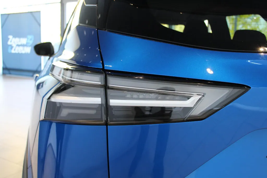 Nissan QASHQAI 1.5 e-Power Business Design | Navigatie| camera 360vieuw| Apple Carplay & Android auto | Pdc voor en achter | Two-tone lak | LM wielen | Pro-pilot | Climate controle | Inklapbare buitenspiegels | I-key |