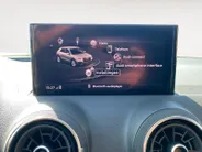 Audi Q2 35 TFSi S-Tronic autom. Pro Line Nederlandse auto | Trekhaak | Pano Dak | Climate Control | Cruise Control | DAB | BOVAG | etc.