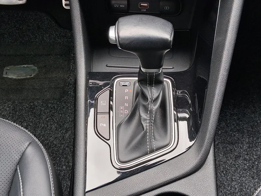 Kia Niro 1.6 GDi Hybrid ExecutiveLine |Navi |Leder |Schuifdak |Trekhaak!