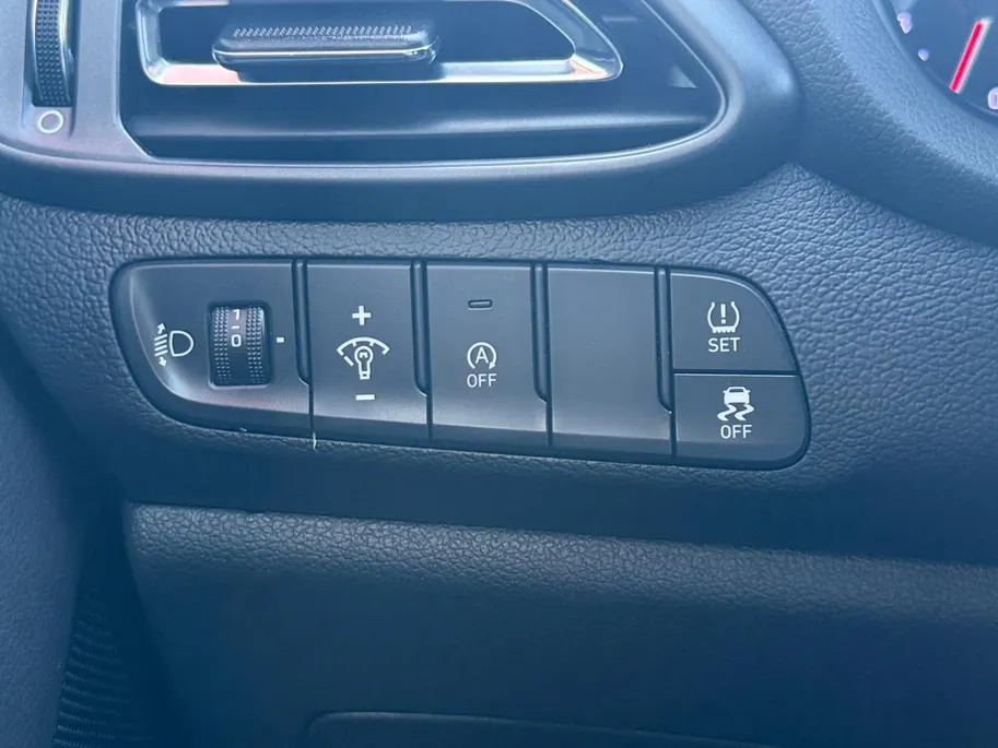 Hyundai i30 1.0 T-GDi MHEV Comfort | Apple Carplay/ Android Auto | Achteruitrijcamera | Climate Control | Parkeersensoren |