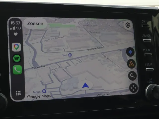 Toyota RAV4 2.5 Hybrid AWD Style | Trekhaak | PDC v/a | Stuur/stoel verwarm.