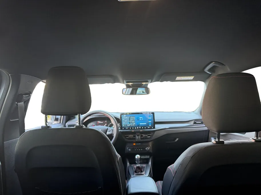 Ford Focus Wagon 1.0 EcoBoost Hybrid ST Line | Winter Pack | Cruise Control | Climate Control | Navigatie | 12 maanden garantie! |