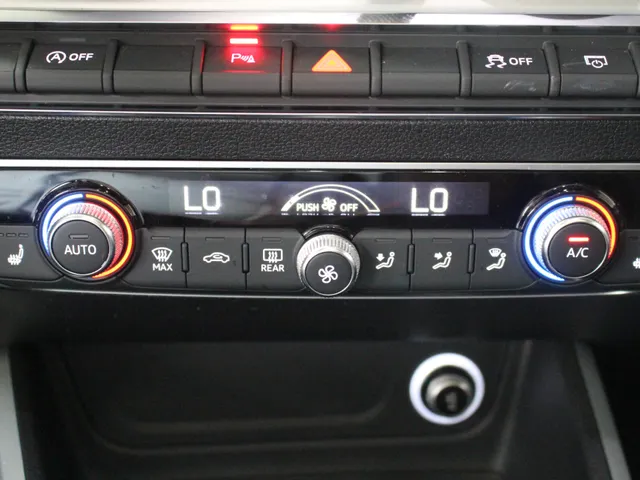 Audi Q2 1.4 TFSI CoD 150PK S-Tronic S-Line Panoramadak | Navigatie | Trekhaak | Led Plus | Stoelverwarming | Dealeronderhouden