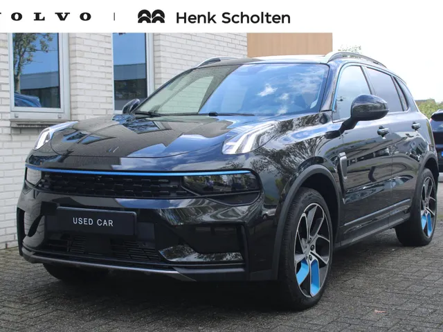 Lynk & Co 01