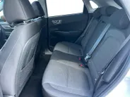 Hyundai Kona EV Fashion 64 kWh 204PK | Warmtepomp | Navigatie | Apple Carplay & Android Auto | Adaptive cruise control | Open dak | Head-up display | Achteruitrijcamera |