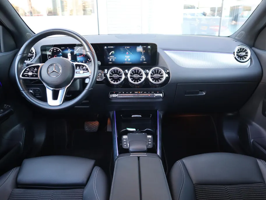 Mercedes-Benz GLA 180 Luxury Line