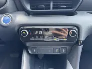 Toyota Yaris 1.5 Hybrid Style | Navigatie | Climate control | Parkeer camera | Stoel verwarming | Keyless